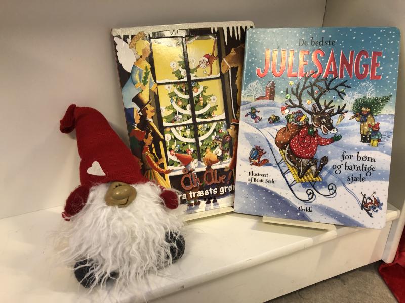 Drillenisse i juleudstilling