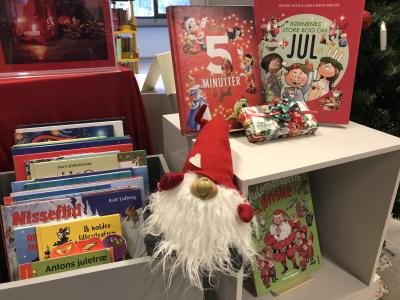 Drillenisse i juleudstilling